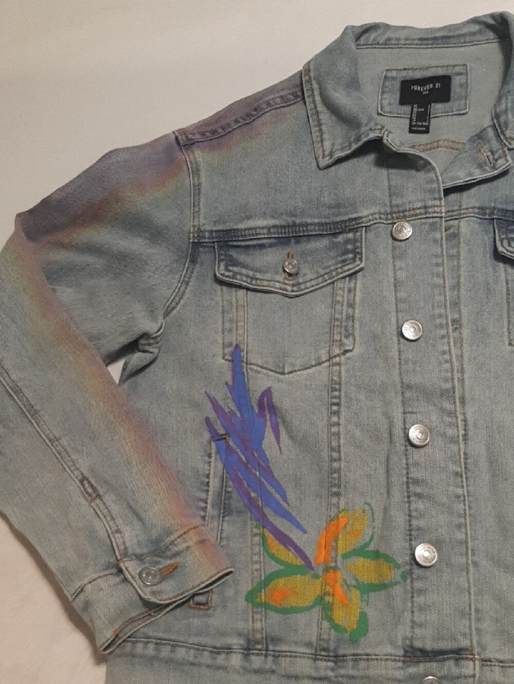 Forever 21 Size L Denim Jacket Painted Floral Abstract Design Vintage Worn Look - Picture 3 of 16